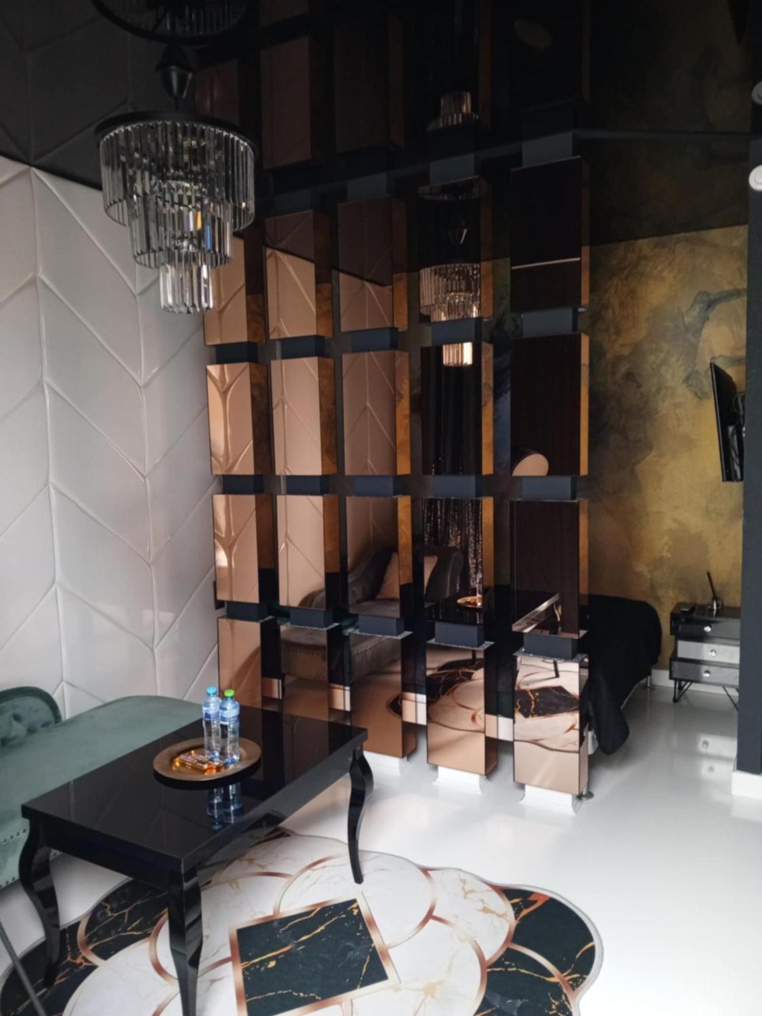 Black House A 라돔 외부 사진