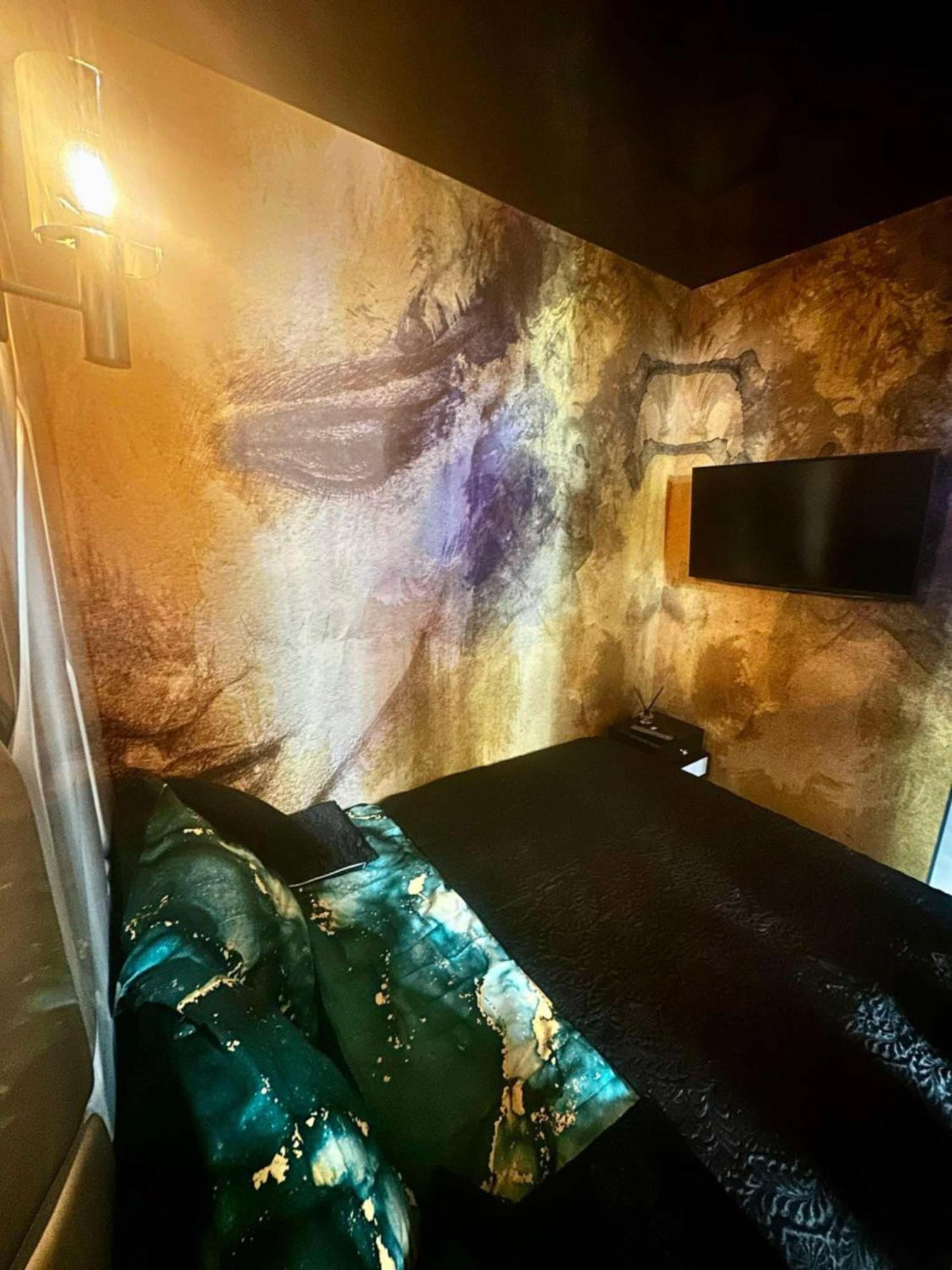Black House A 라돔 외부 사진